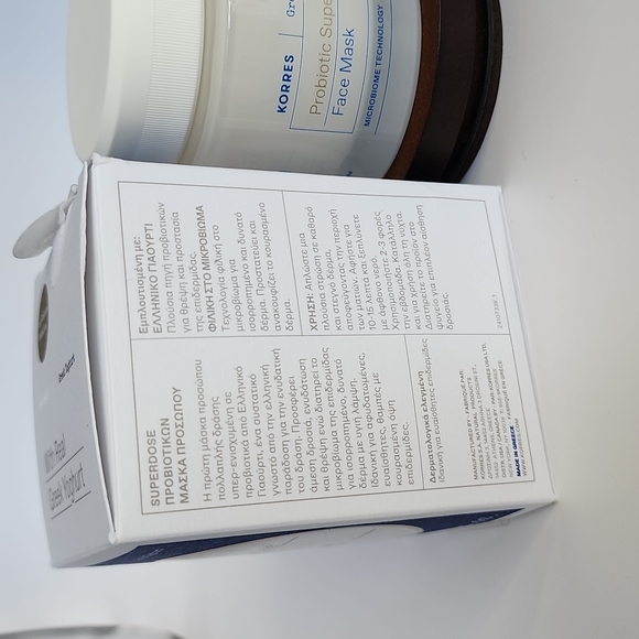 Korres Greek Yoghurt Probiotic SuperDose Face Mask - Picture 8 of 14